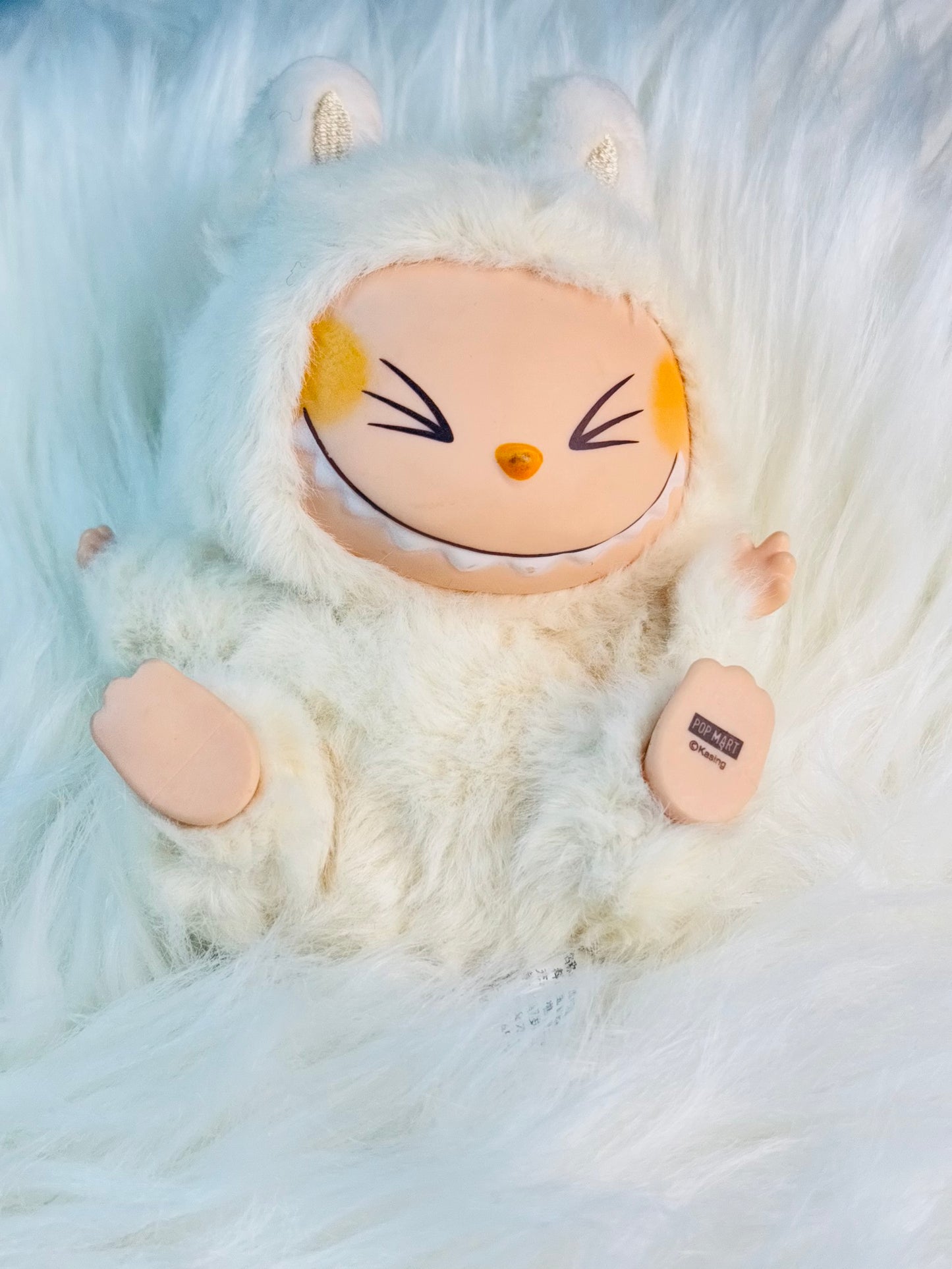 Labubu Have A Seat Monster Plush Keychain - 1 PC (SiSi White) - Toynix
