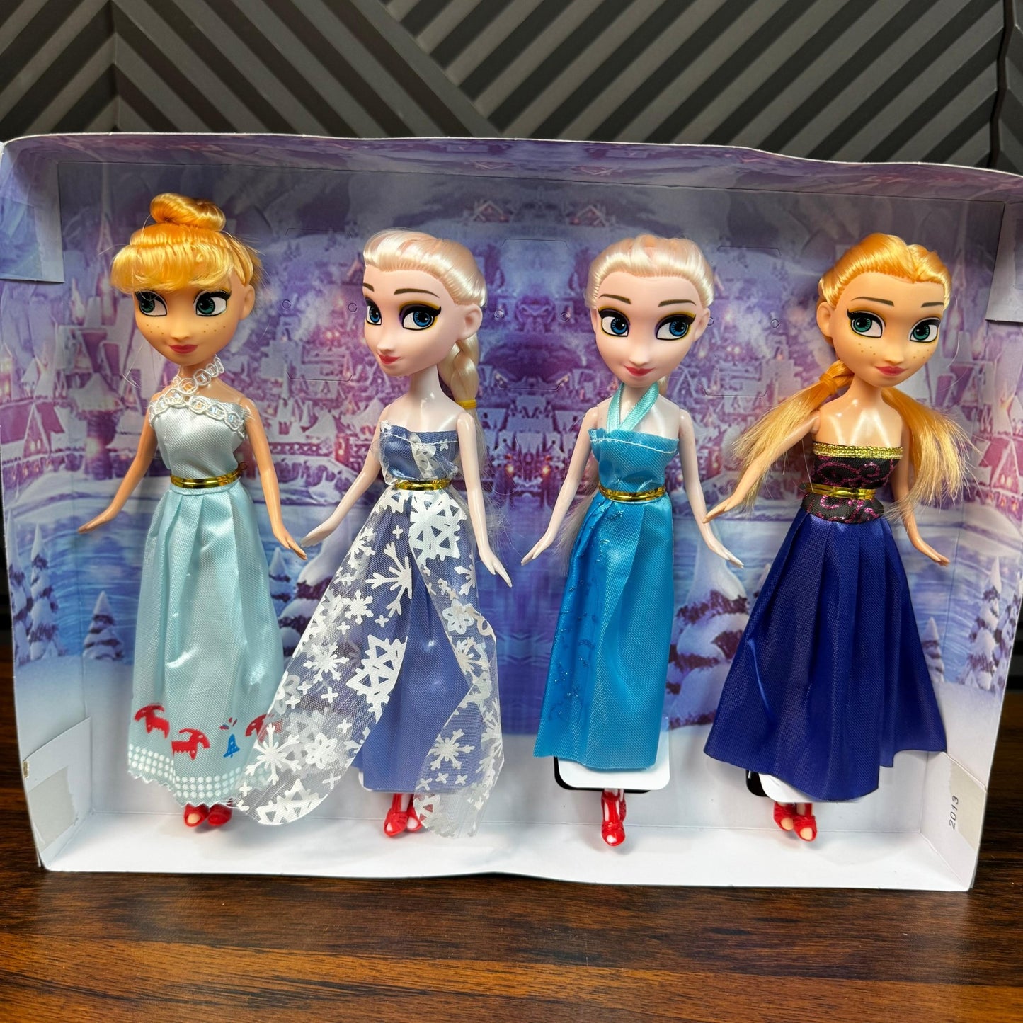 Frozen Dolls - 4 in 1 dolls Elsa Doll Girls Toys Fever Princess - Toynix