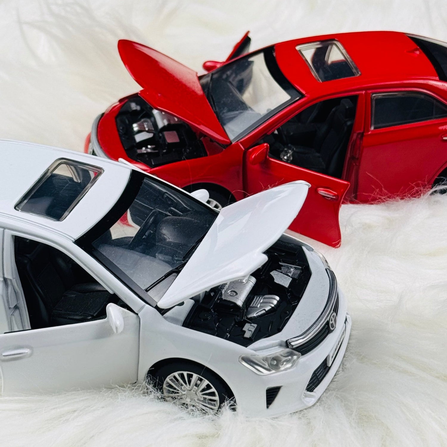 Toyota Camry Alloy Diecast Toy Car – Pull Back Metal Car for Kids in Pakistan - Toynix