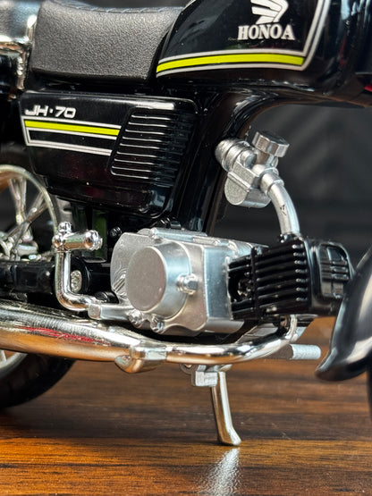 Honda 70 Bike Diecast Model Motorcycle