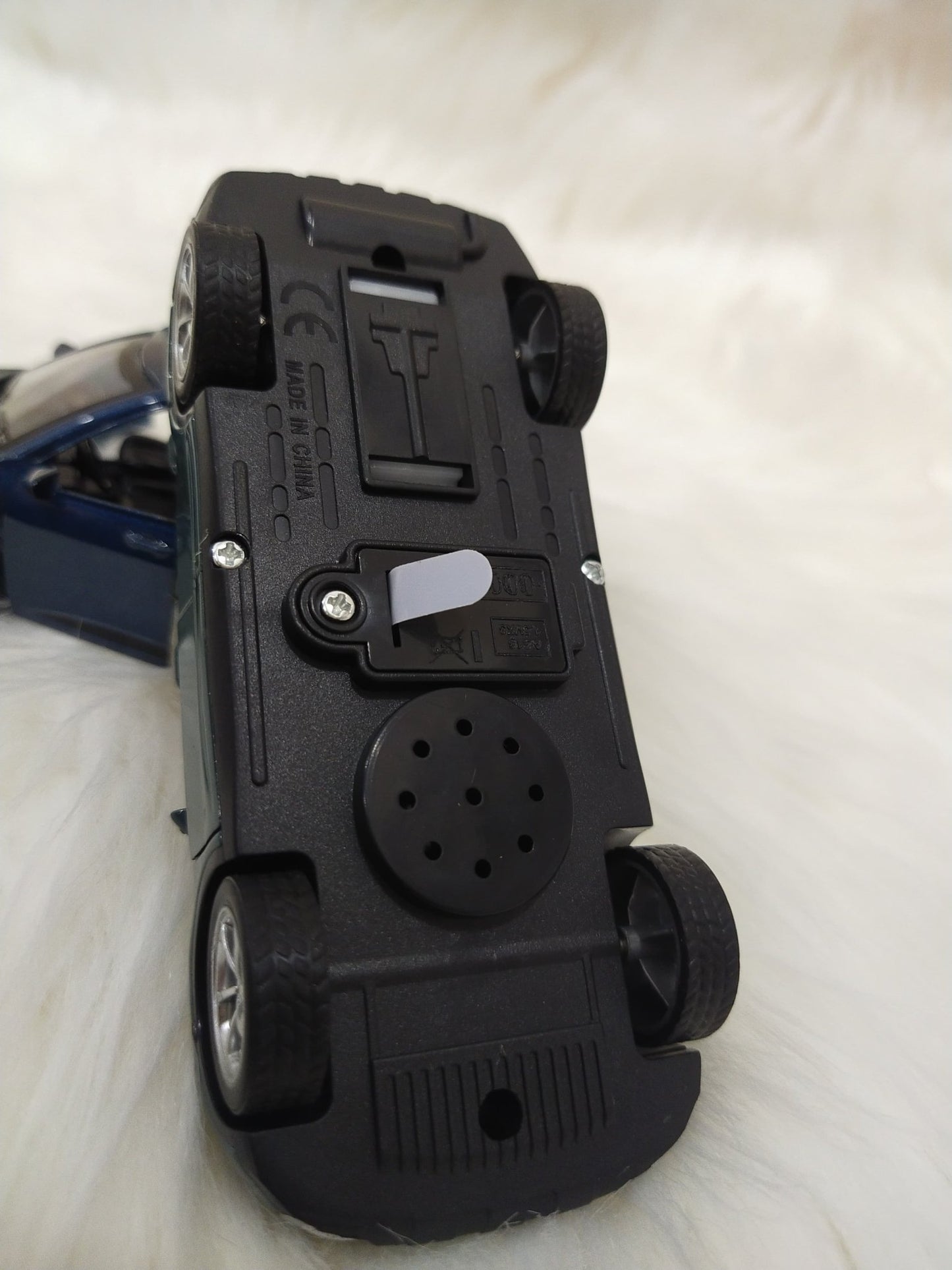 Mini Diecast KIA SPORTAGE Motor Car - Toynix